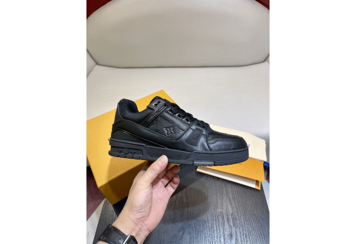 lou vuit sci-fi sneakers  lvss-094