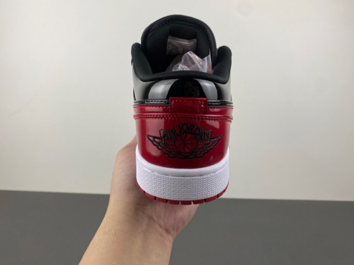 Air Jordan 1 Low 553558-063