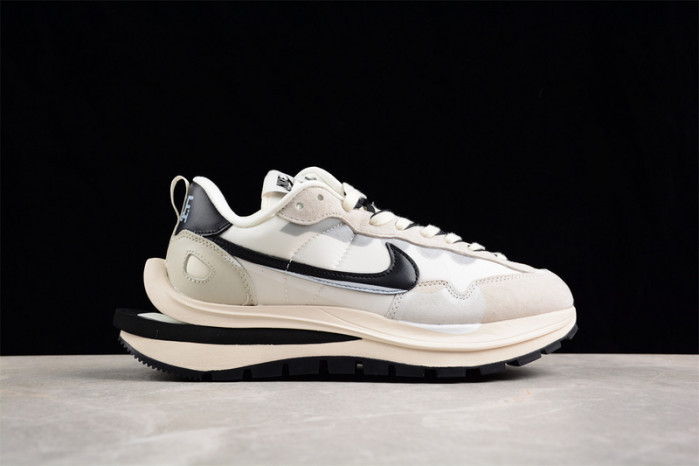 sacai x vaporwaffle  dd1875-101