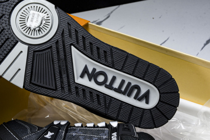 LVT SNEAKERS LVSRS-0019