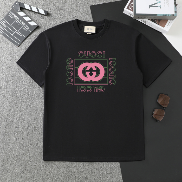 G*UCCI CLOTHES GICS-012