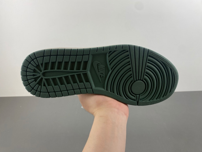 Travis Scott x x Air Jordan 1 Low DW7866-199