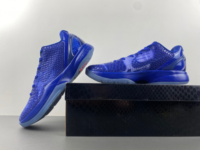 nike zoom kobe 6 “dark knight”  448693-400