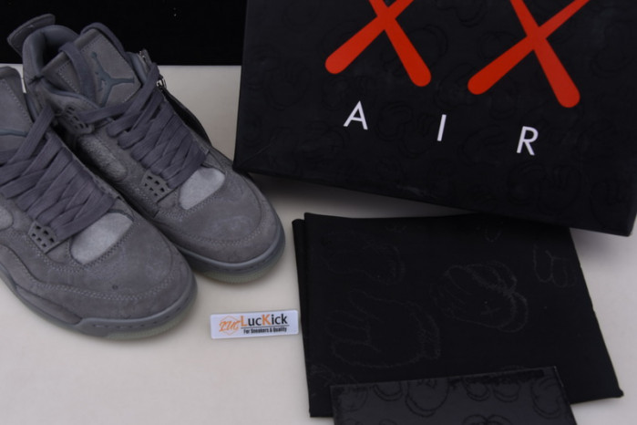 jordan 4 retro kaws 930155-003