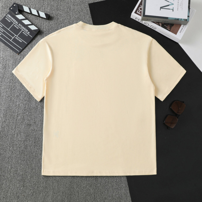 G*UCCI CLOTHES GICS-010