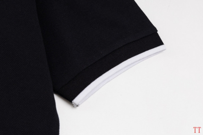 G*UCCI CLOTHES GICS-005