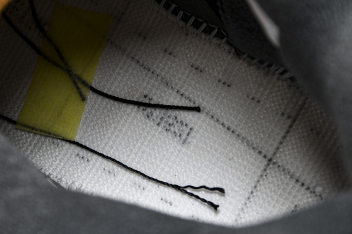 UNDEFEATED x Air Jordan 4 OG IB1519-200