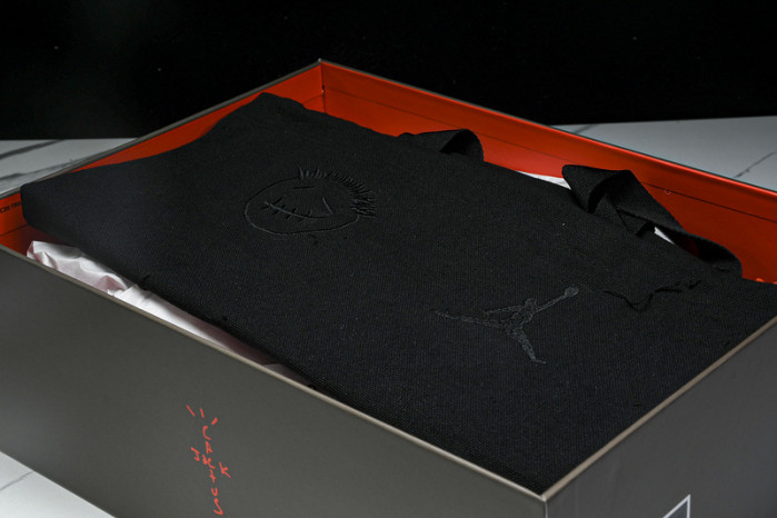 travis scott x air jordan 1 low   fz8117-204