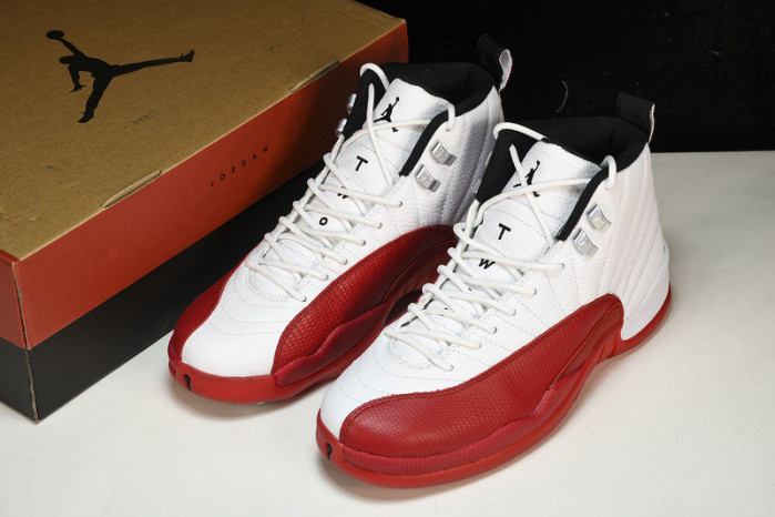 air jordan 12   “cherry”  ct8013-116