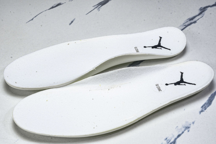 Jordan 4 Retro "Lightning" CT8527-700