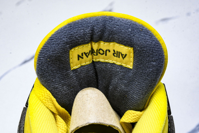 Jordan 4 Retro "Lightning" CT8527-700