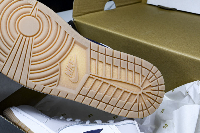 Air Jordan 1 Low Midnight Navy Neutral Grey 553558-146