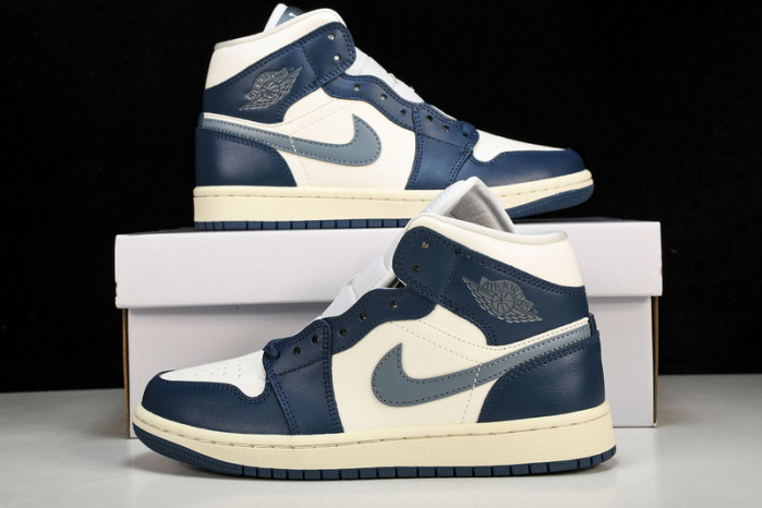 air jordan 1 mid“sky j french blue”   bq6472-414