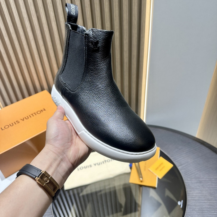 L**V**T* BOOTS LVTBS-031