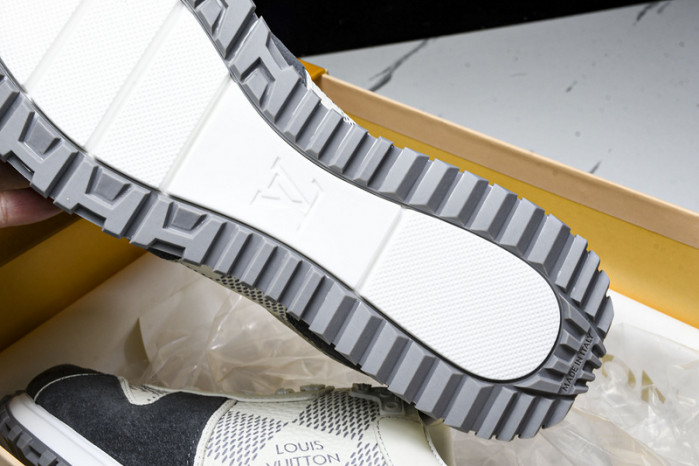 LOU VUIT RUN AWAY LVRA-010