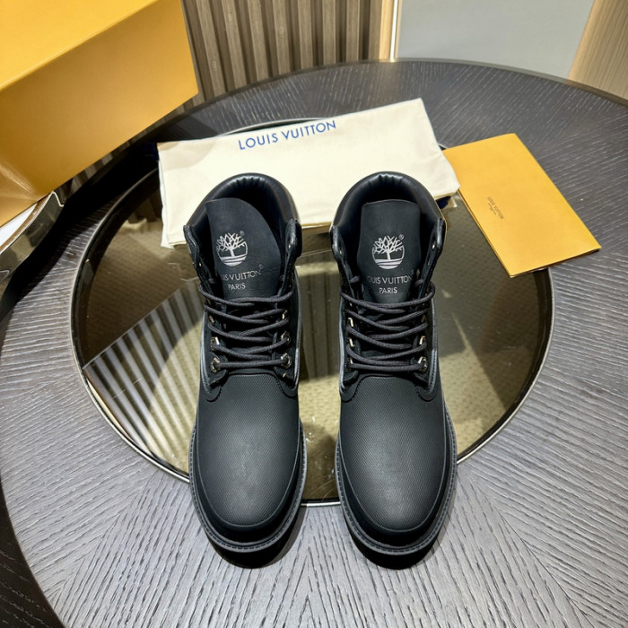 L**V**T* BOOTS LVTBS-024