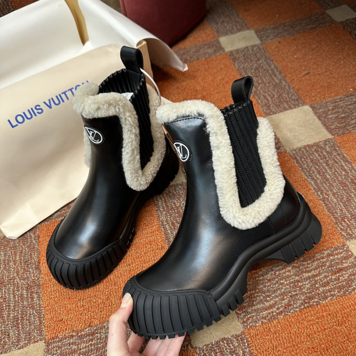 L**V**T* BOOTS LVTBS-020