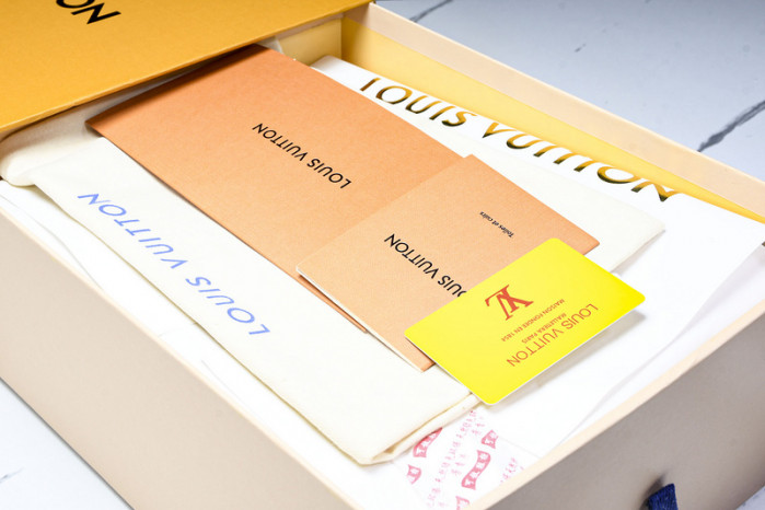 LOU VUIT RUN AWAY LVRA-008