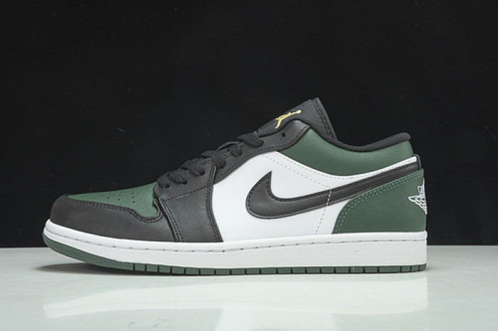 q22 air jordan 1 low “green toe”  553558-371