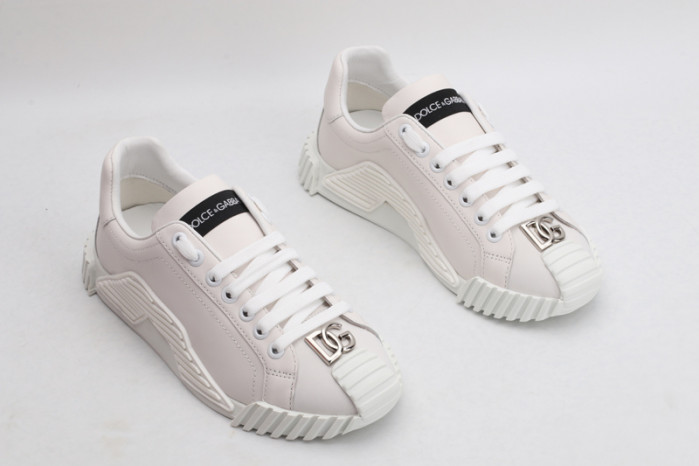 dg  sneakers  dg -057