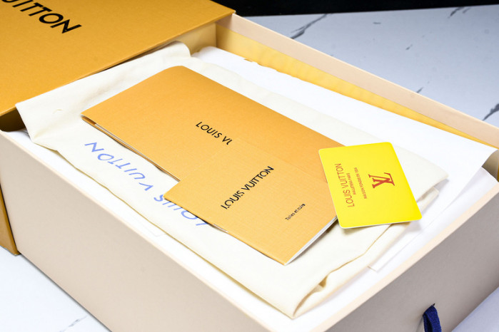 LOU VUIT RUN AWAY LVRA-001