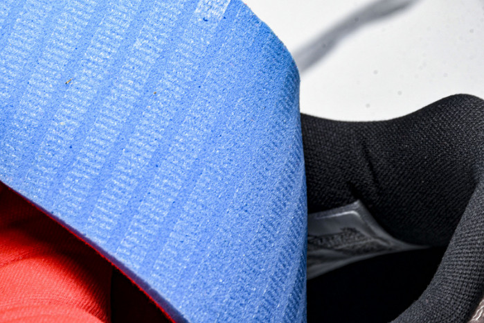 Jordan 4 Retro "Taupe Haze" DB0732-200