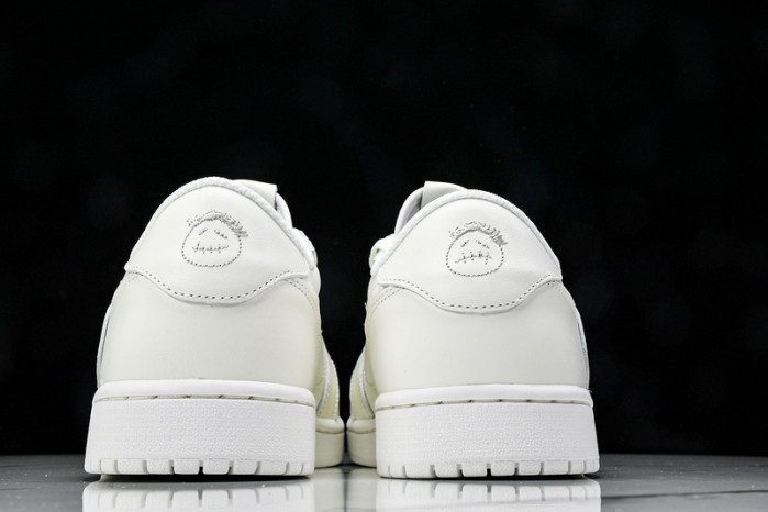 Travis Scott x Air Jordan 1 Low OG TD1228-111