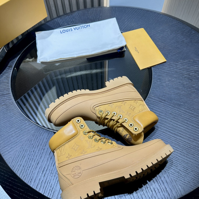 L**V**T* BOOTS LVTBS-023