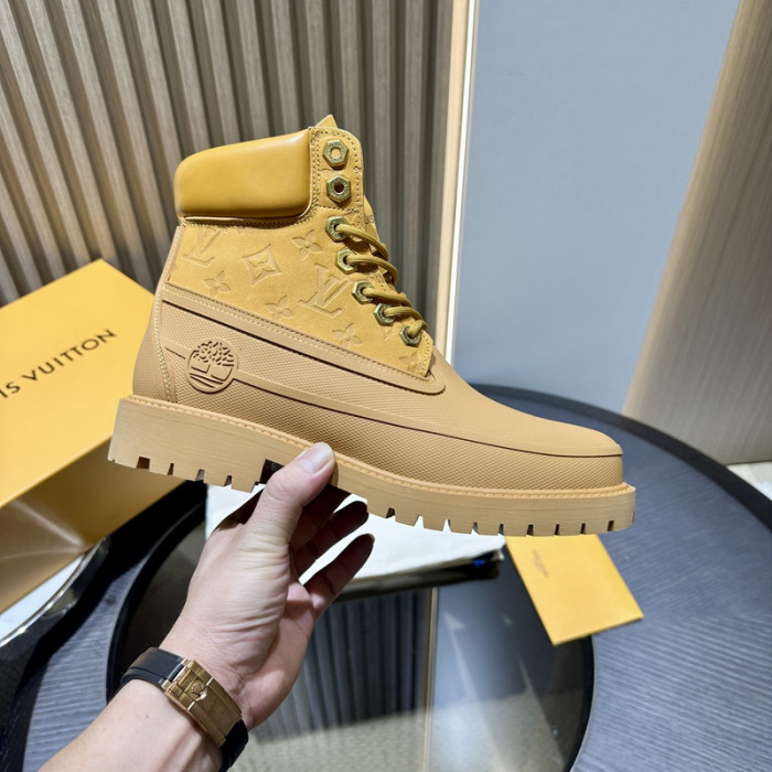 L**V**T* BOOTS LVTBS-023