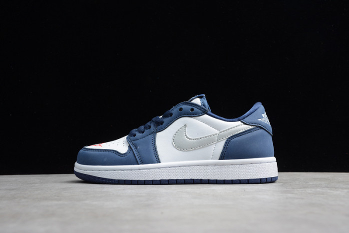 Jordan 1 Low SB Midnight Navy CJ7891-400